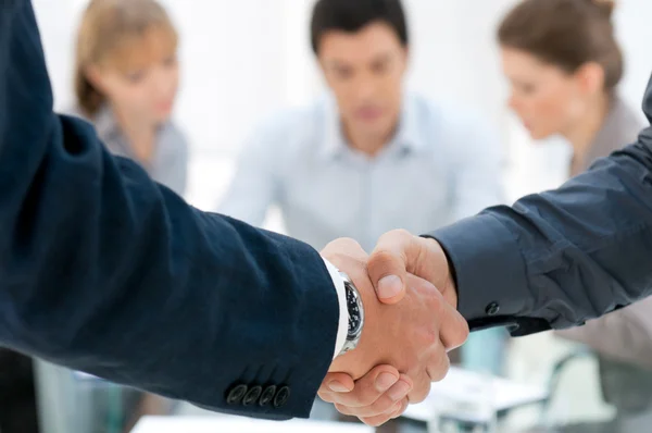 ¿Por qué debo asociarme a una Cooperativa?